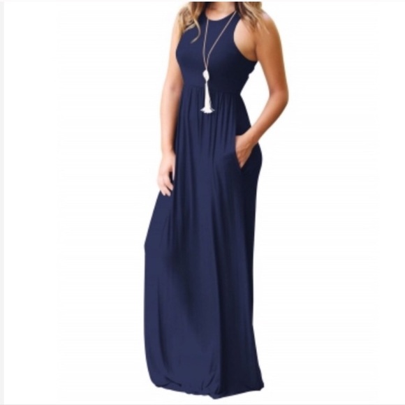 Dresses & Skirts - R A C E R B A C K maxi dress w/pockets💙